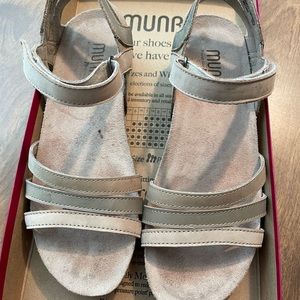 Munro Beige and Taupe Strappy Leather Sandals